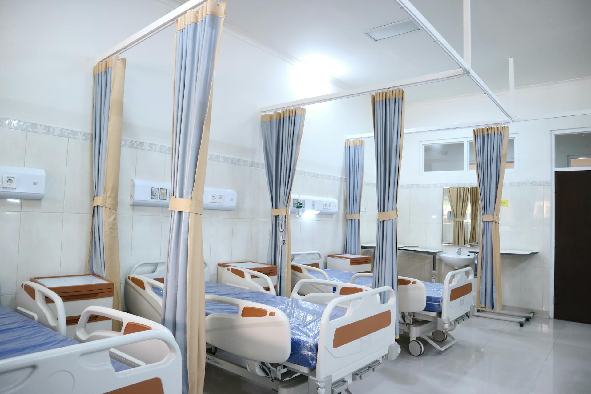 Healthcare brand negative visibility reduction case study